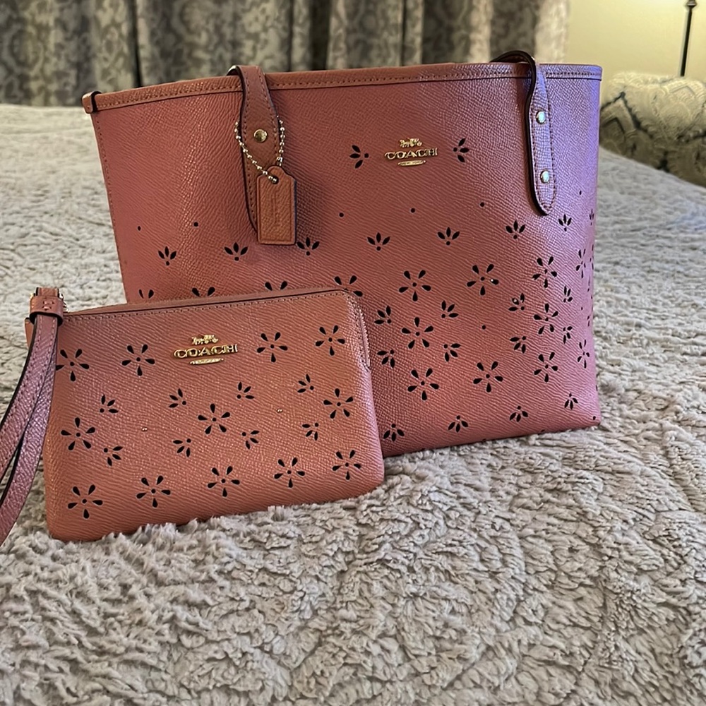 Small coach tote bag and wallet